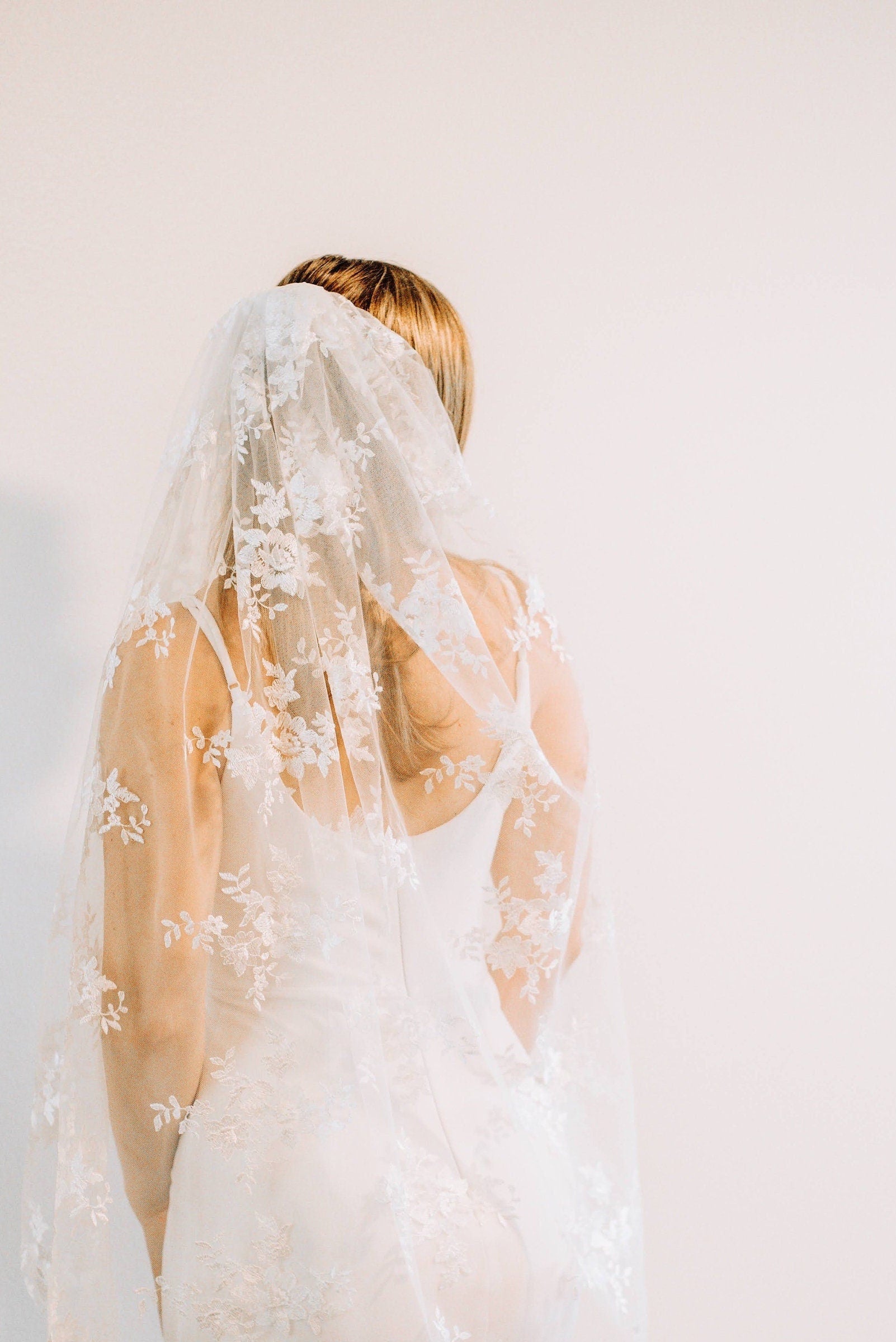 Inez White Floral Veil