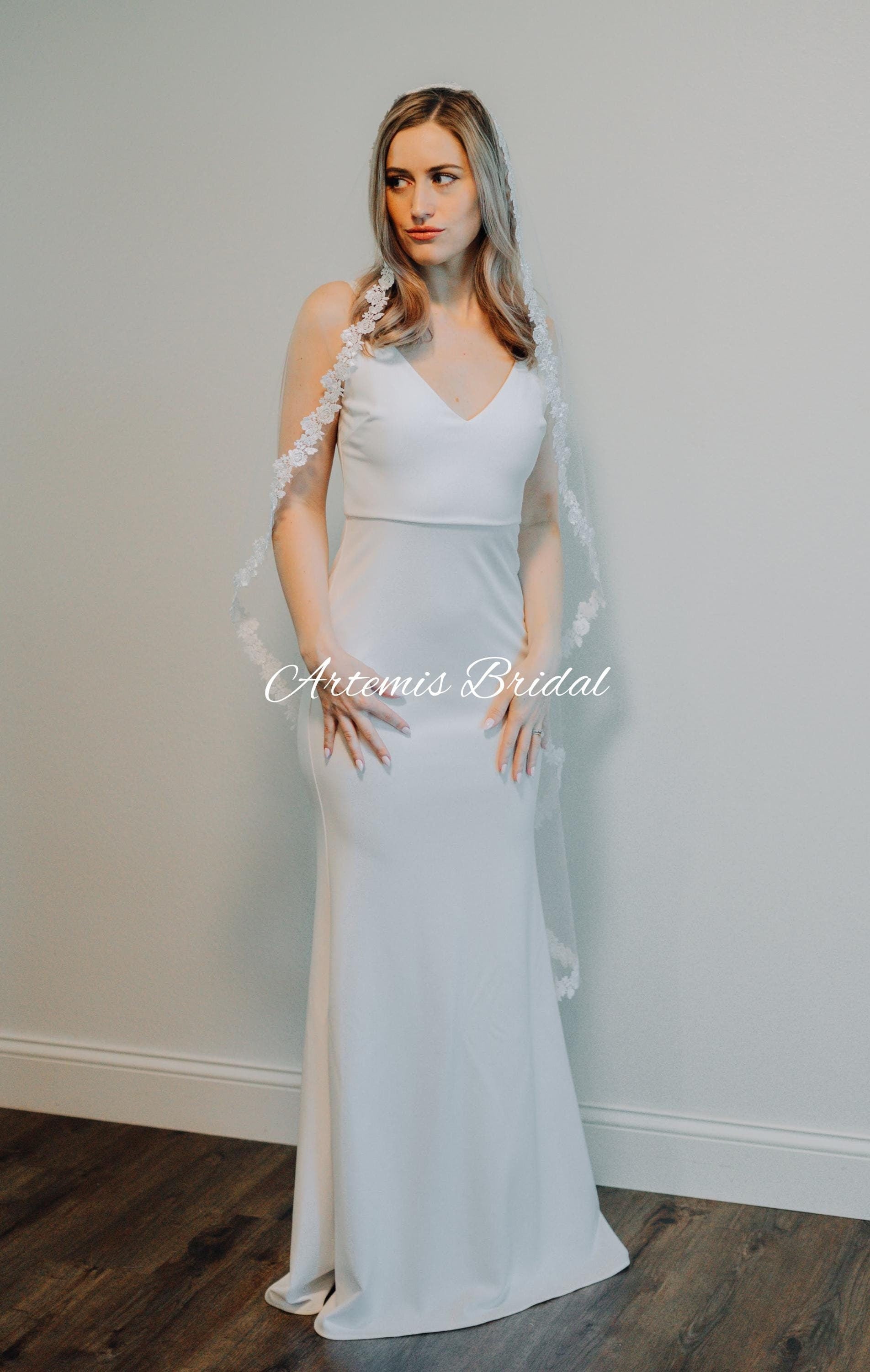 Lana Mantilla Veil