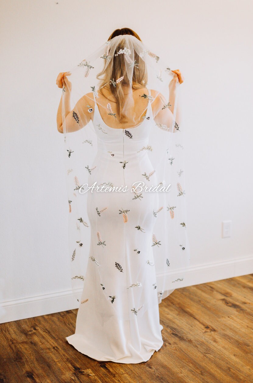 Mirabelle Floral Veil