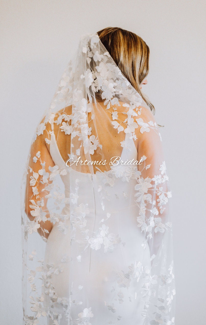 Kathleen Floral Veil