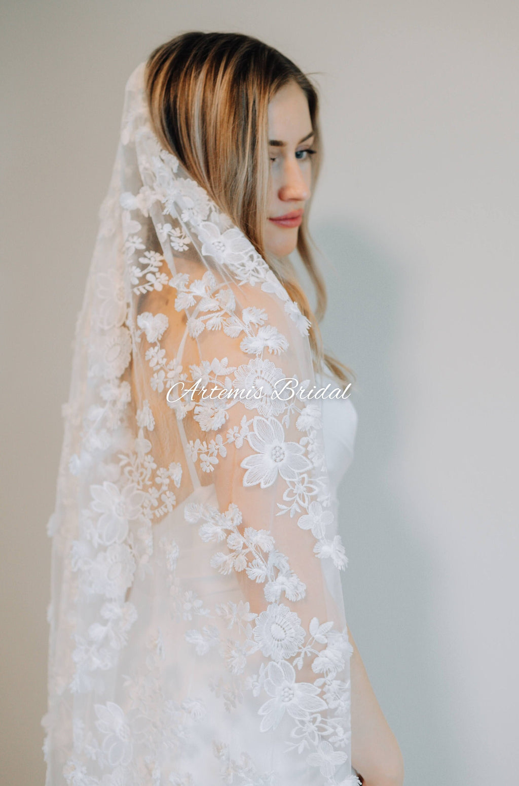 Norah Floral Veil
