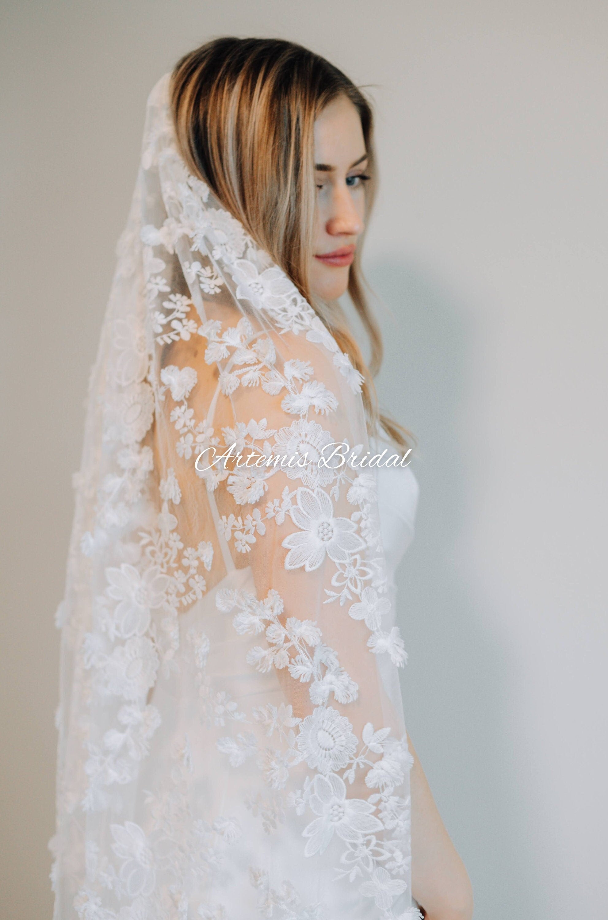 Norah Floral Veil