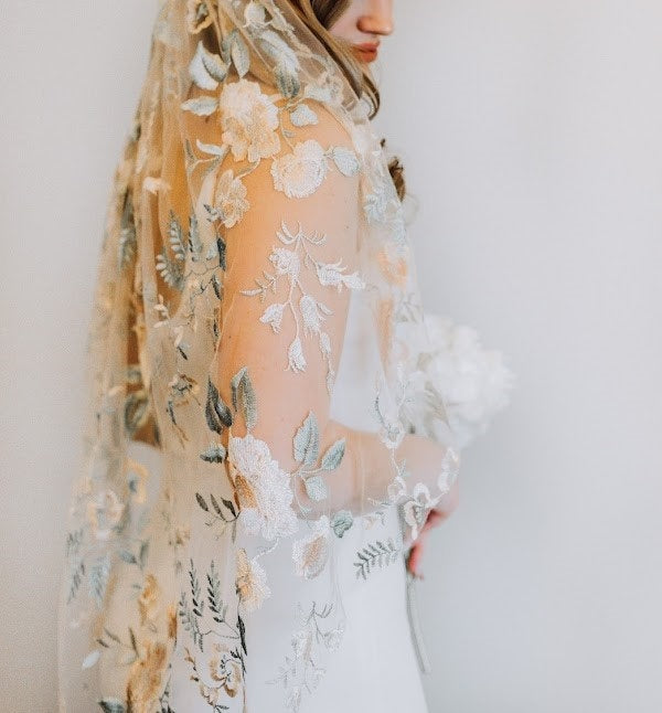 Rosa Floral Veil