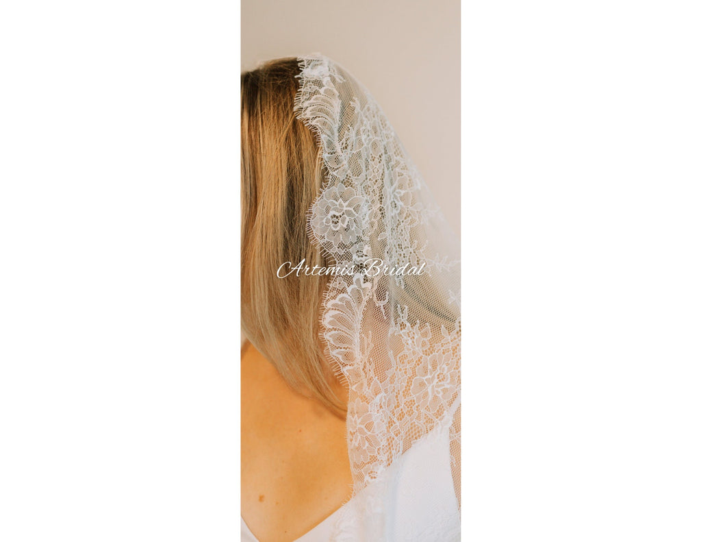 Lucille Chantilly Lace Mantilla Veil