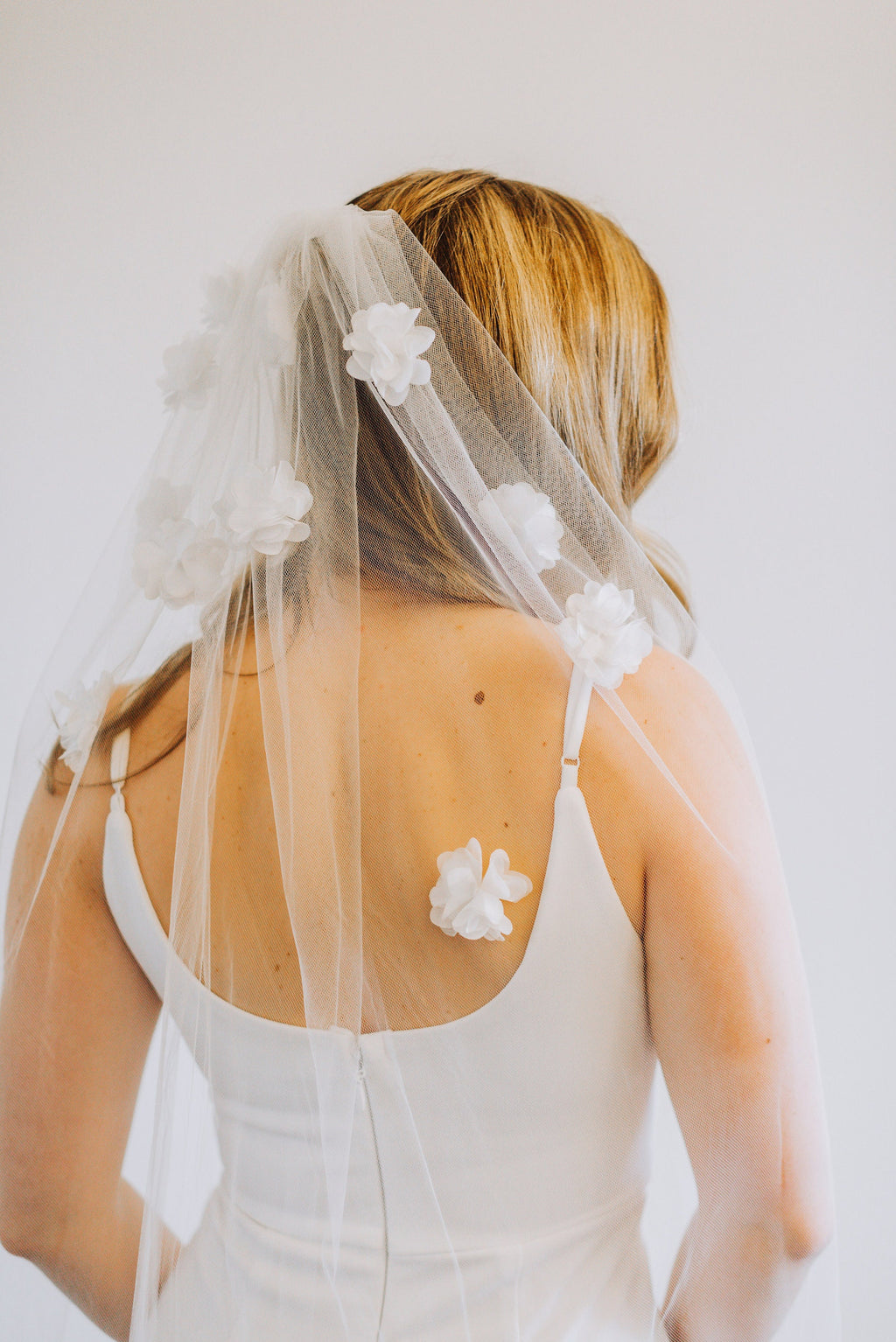 Giselle Cascading 3D Flower Veil