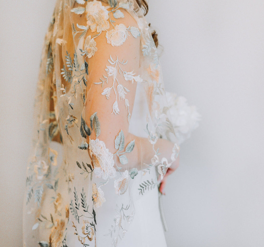 Rosa Floral Veil