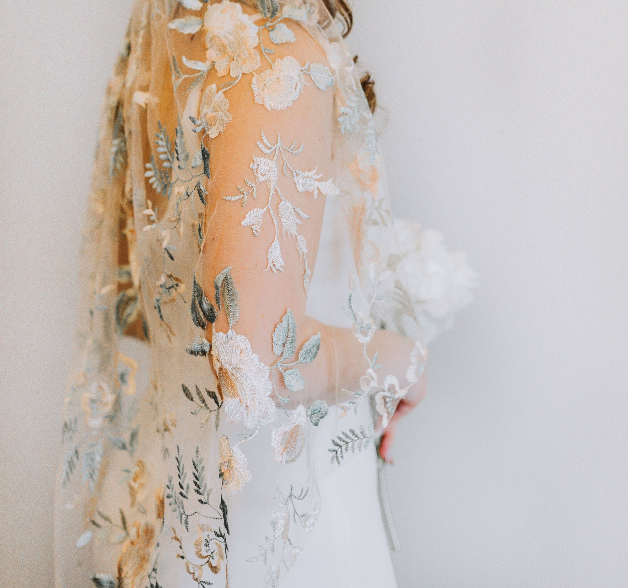 Rosa Floral Veil