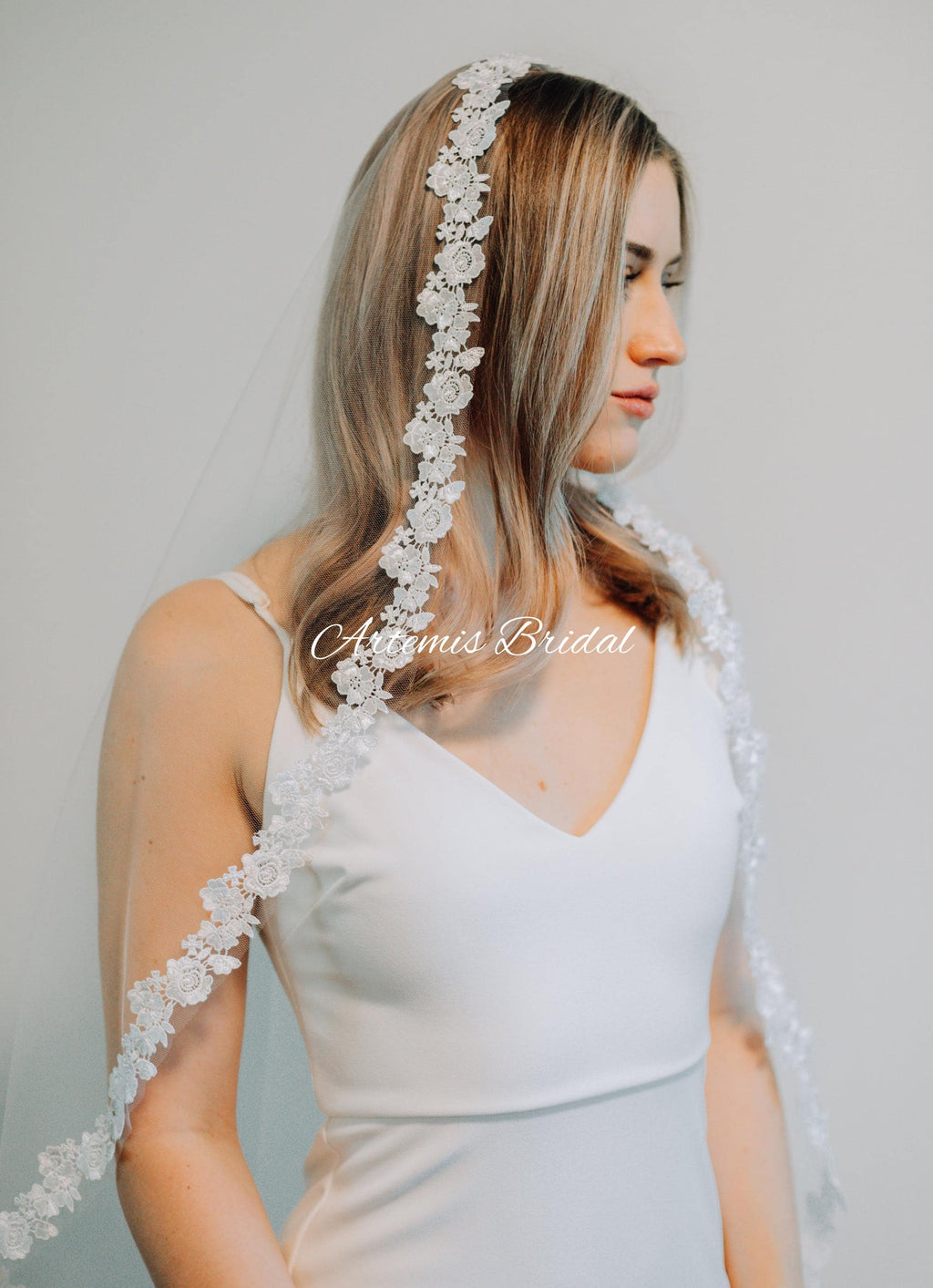 Lana Mantilla Veil