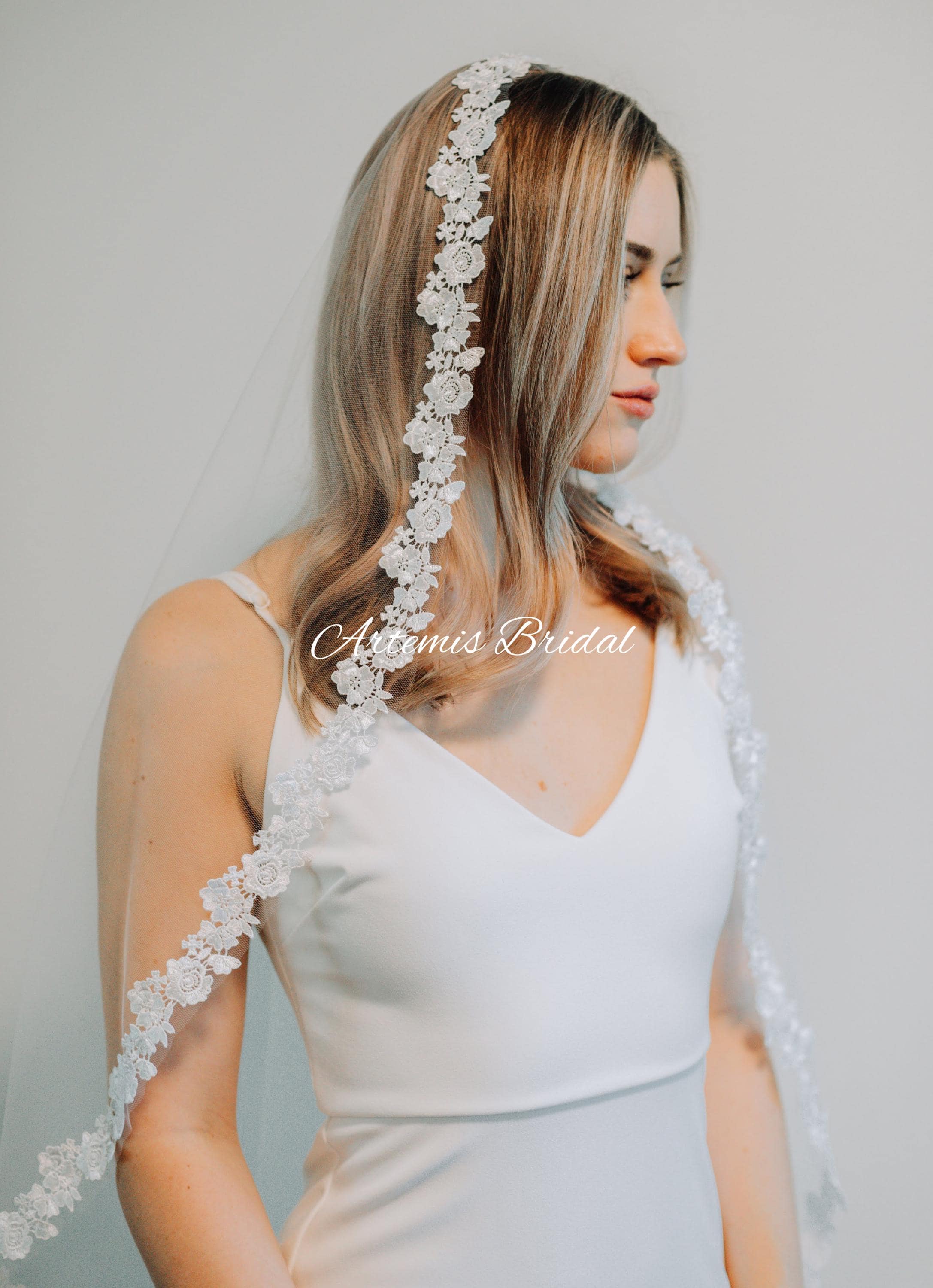 Lana Mantilla Veil