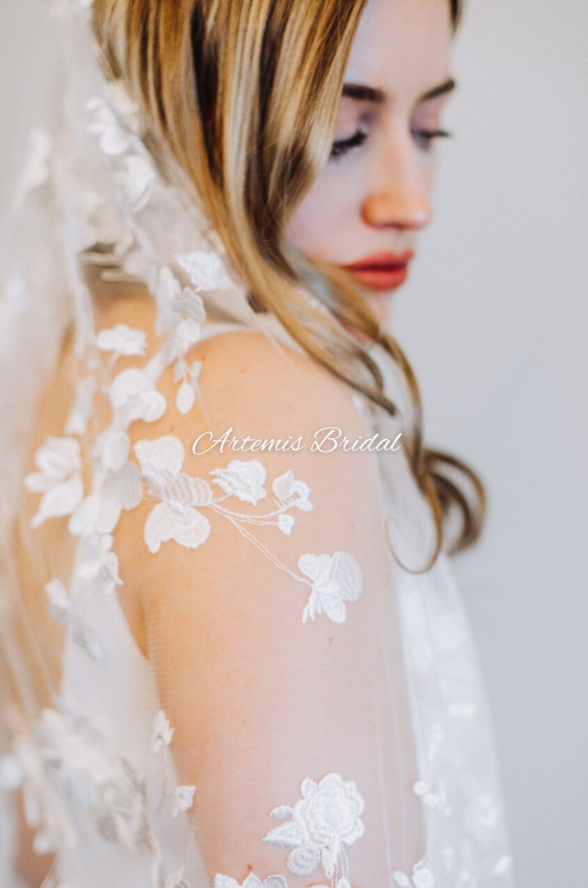 Kathleen Floral Veil