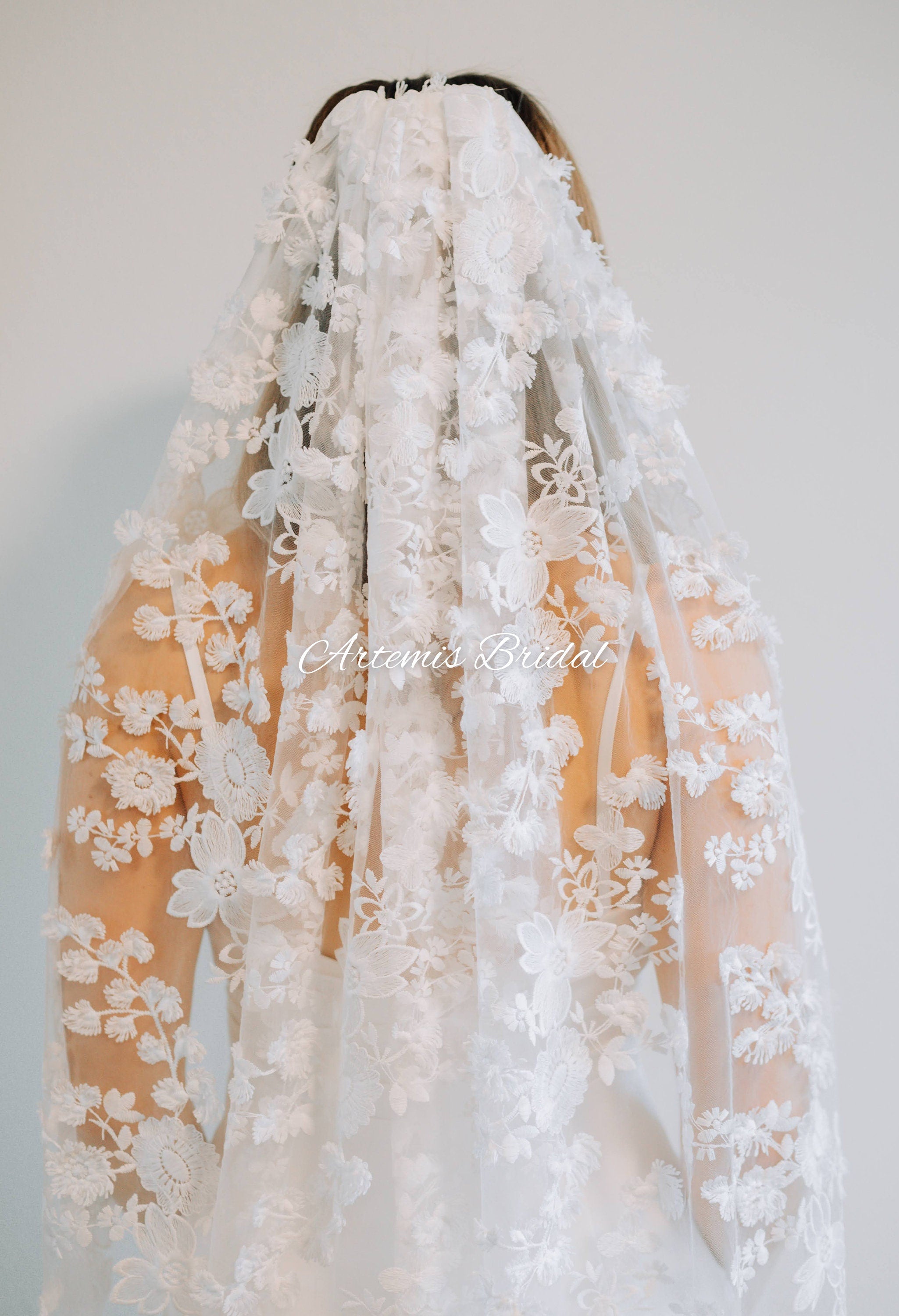 Norah Floral Veil