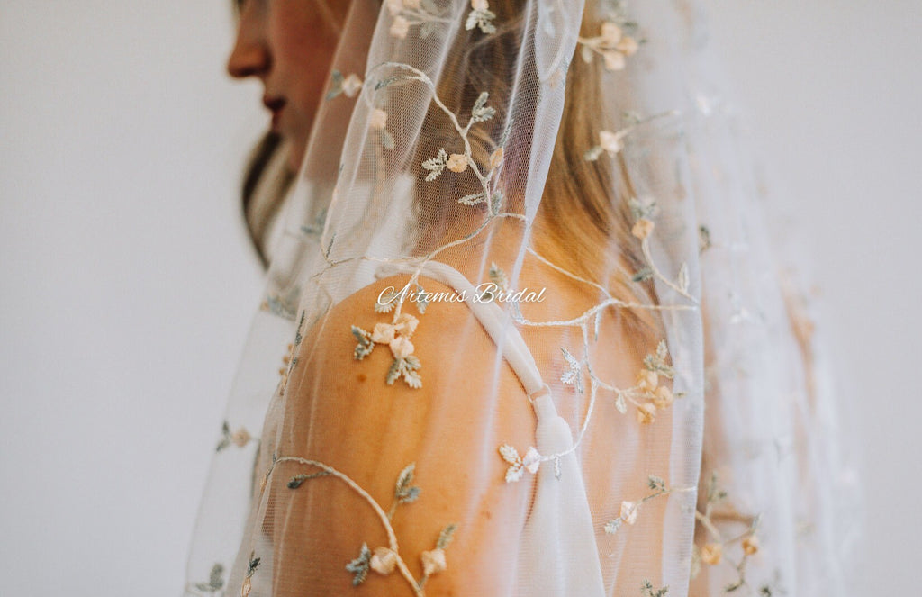 Eloise Floral Veil