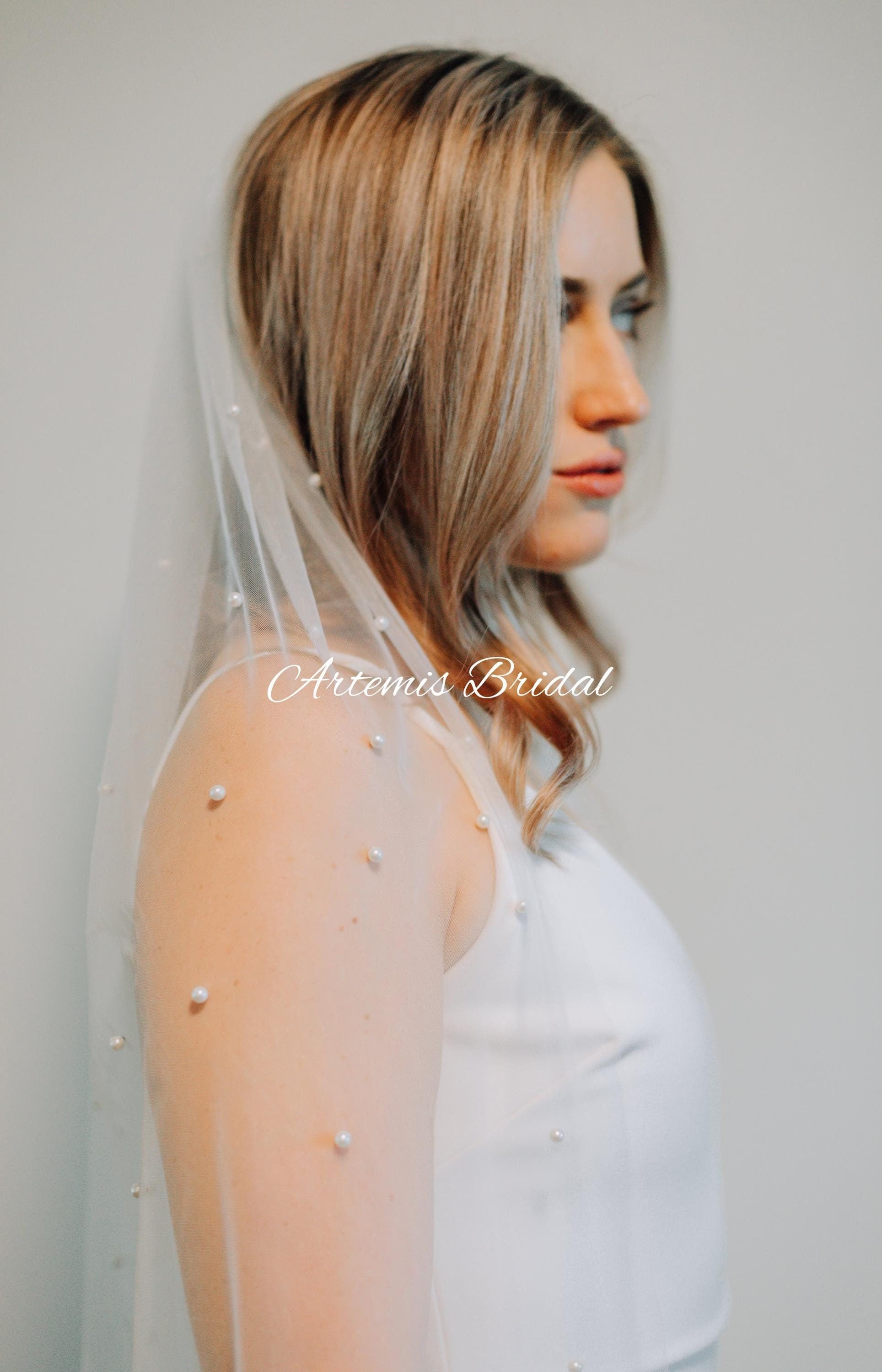 Daphne Pearl Veil
