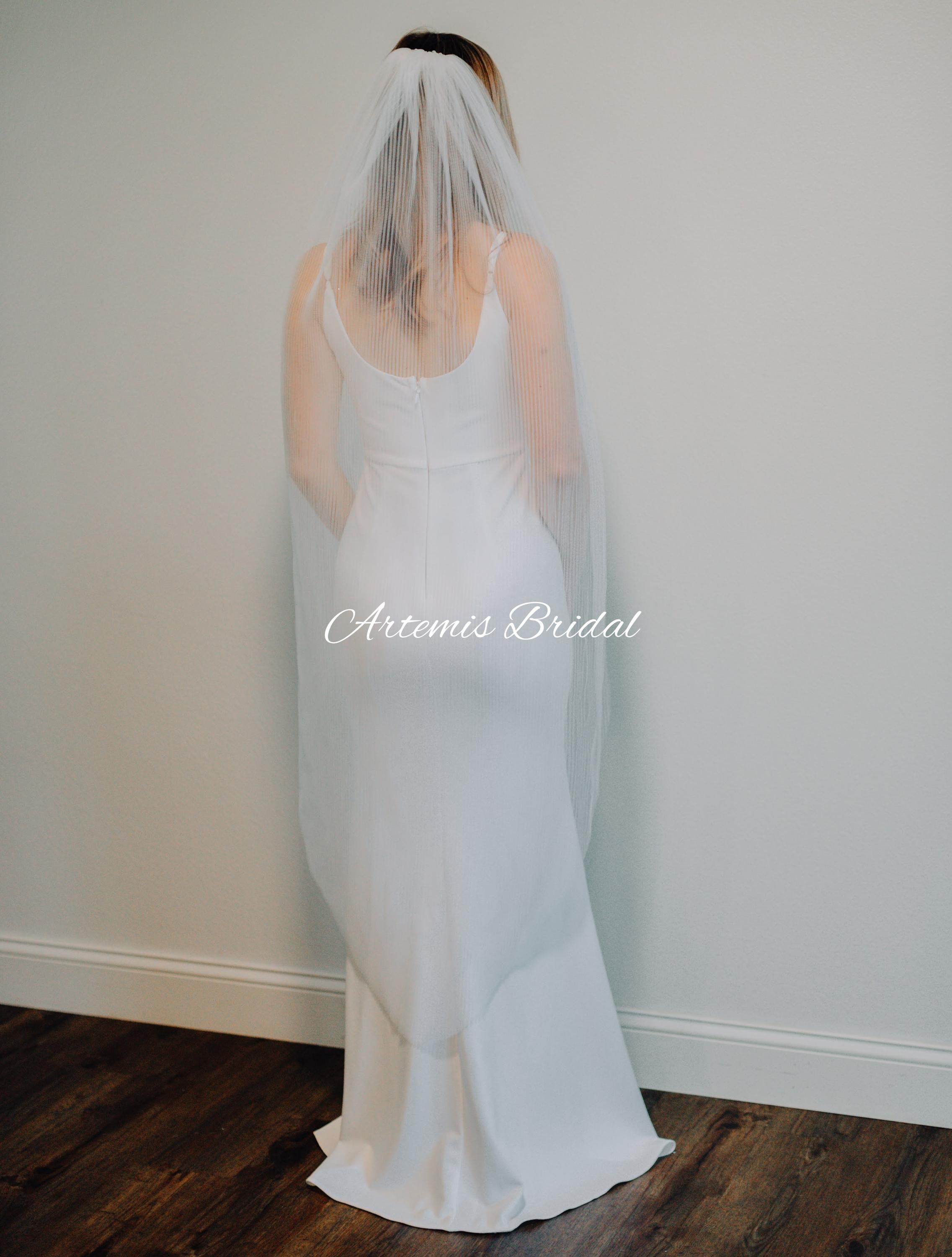Alexandria - Small Pleated Veil