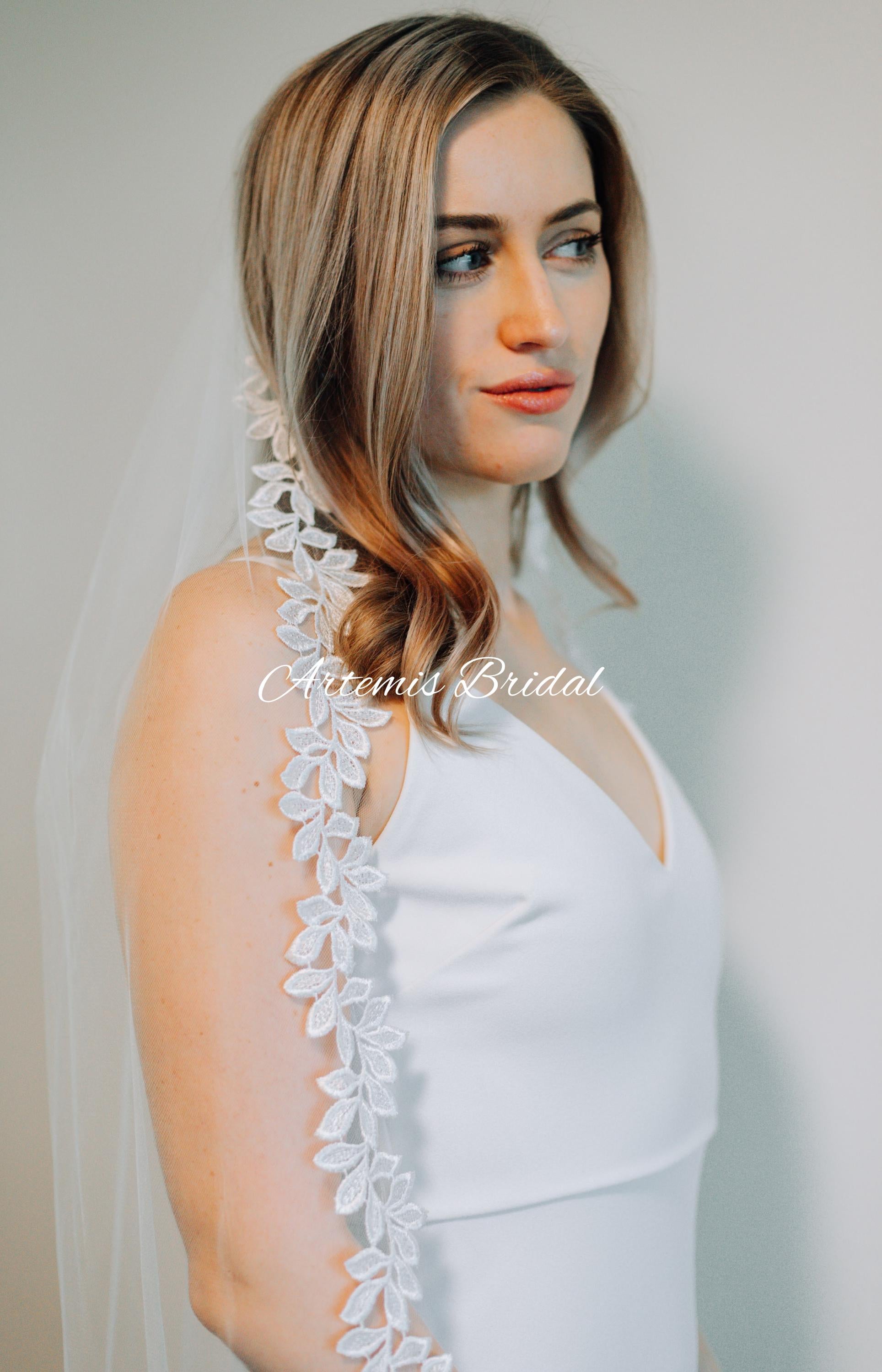 Shelby Lace Trim Veil