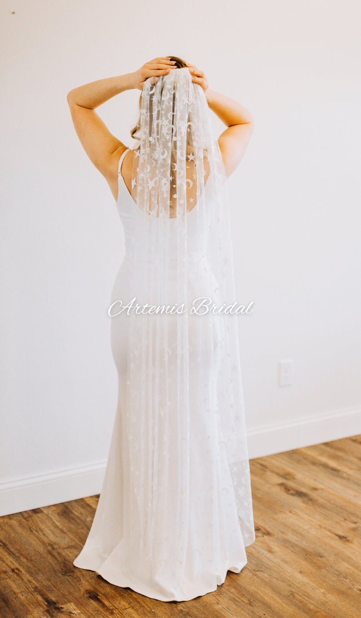 Luna Moon & Stars Veil