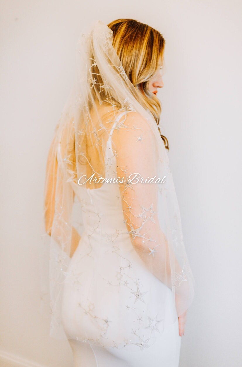 Astrid Stars and Moon Veil