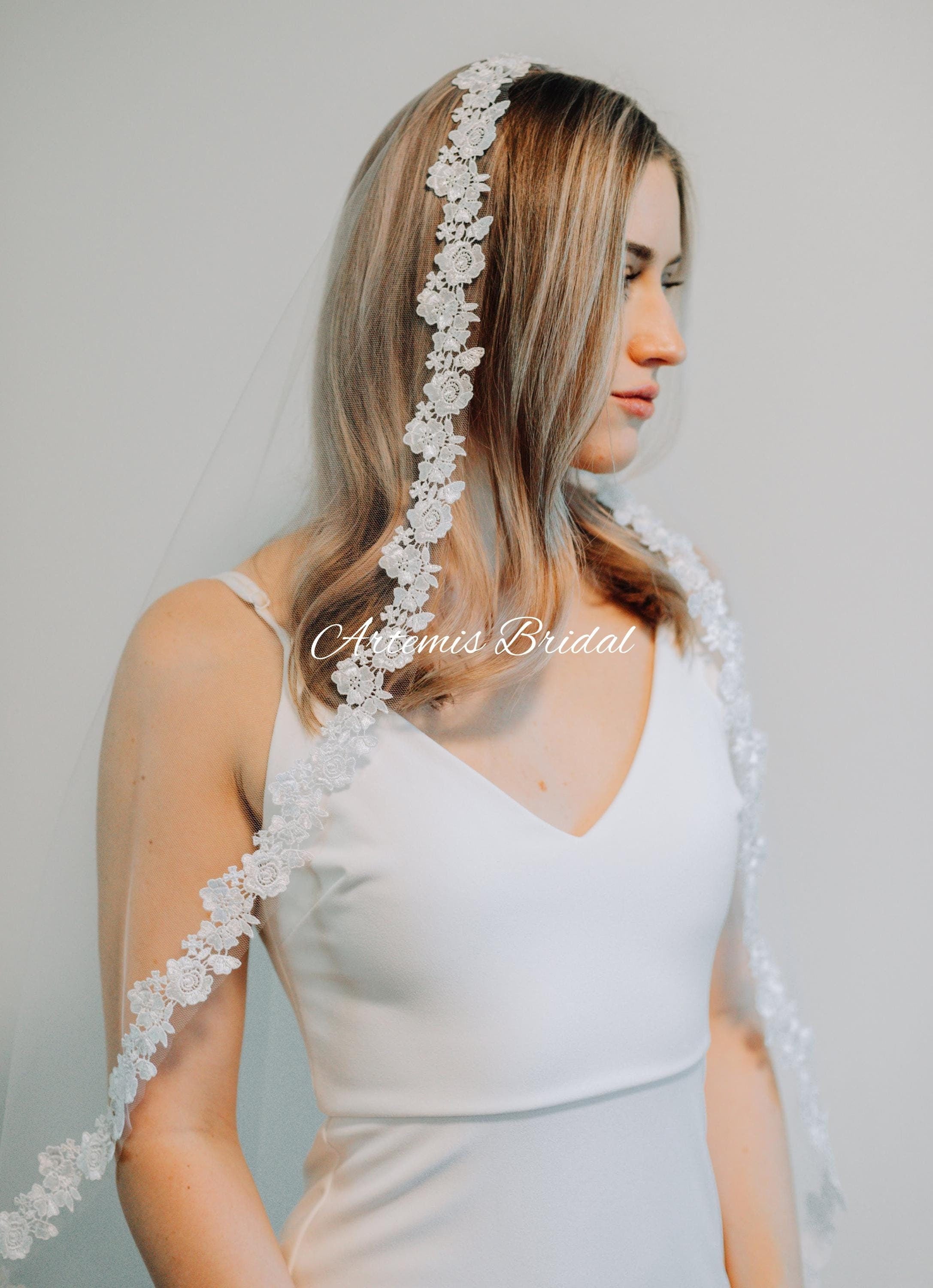 Lana Mantilla Veil