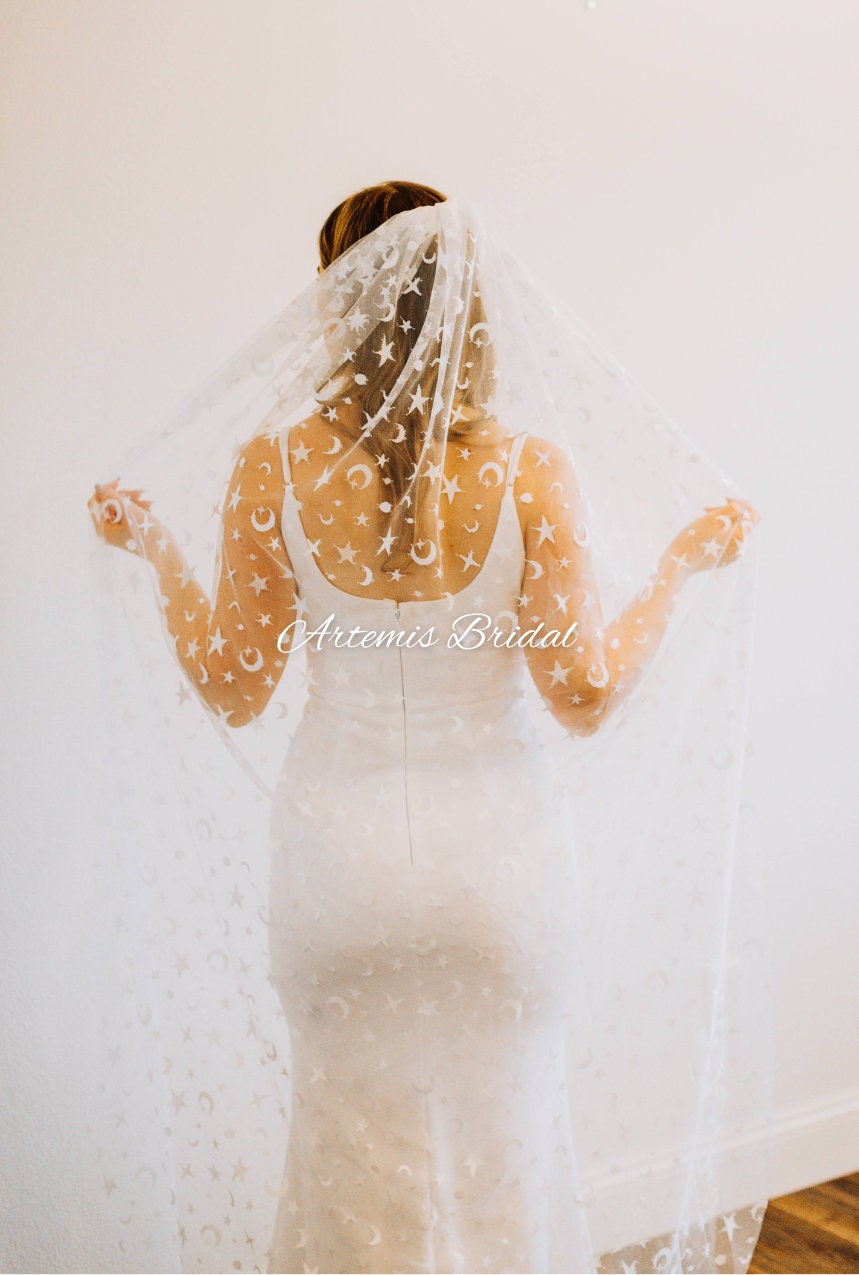 Luna Moon & Stars Veil