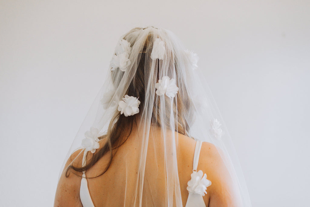 Giselle Cascading 3D Flower Veil