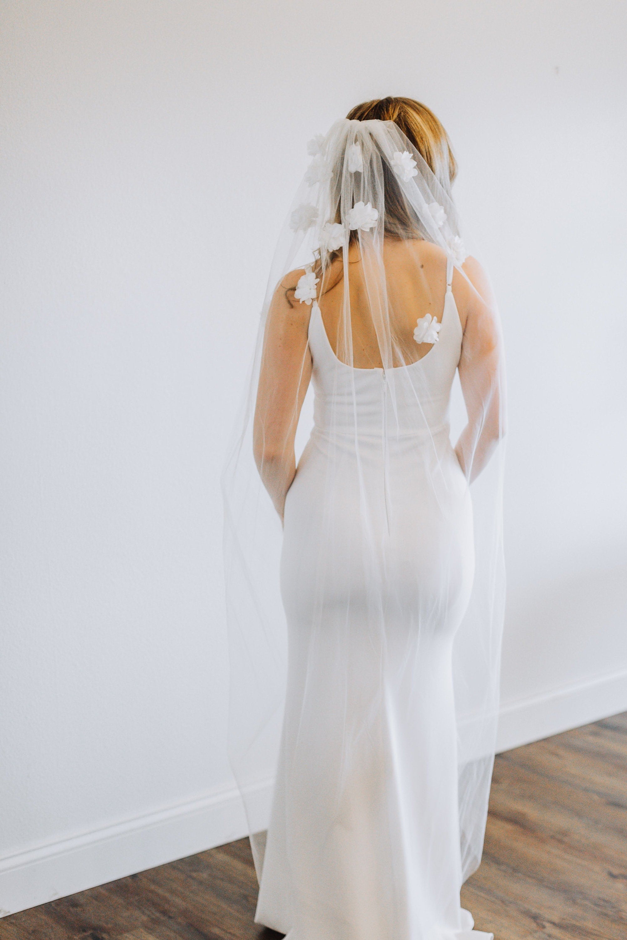 Giselle Cascading 3D Flower Veil